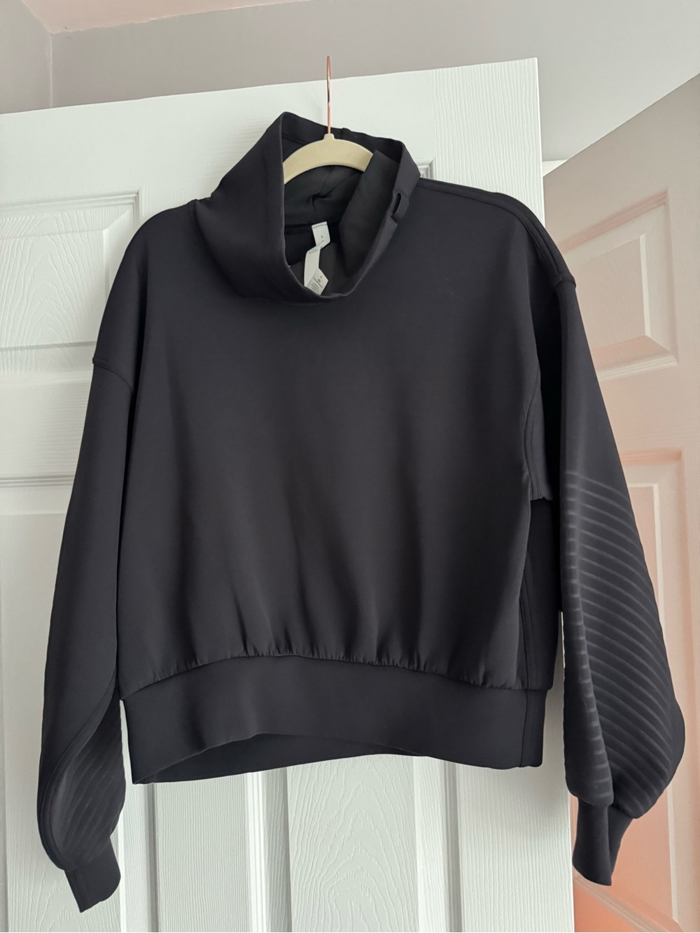 Lululemon brushed softstreme funnel neck pullover